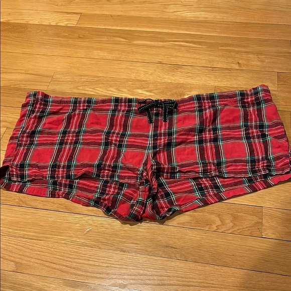 Old navy XXL women’s shorts good condition - Picture 1 of 2